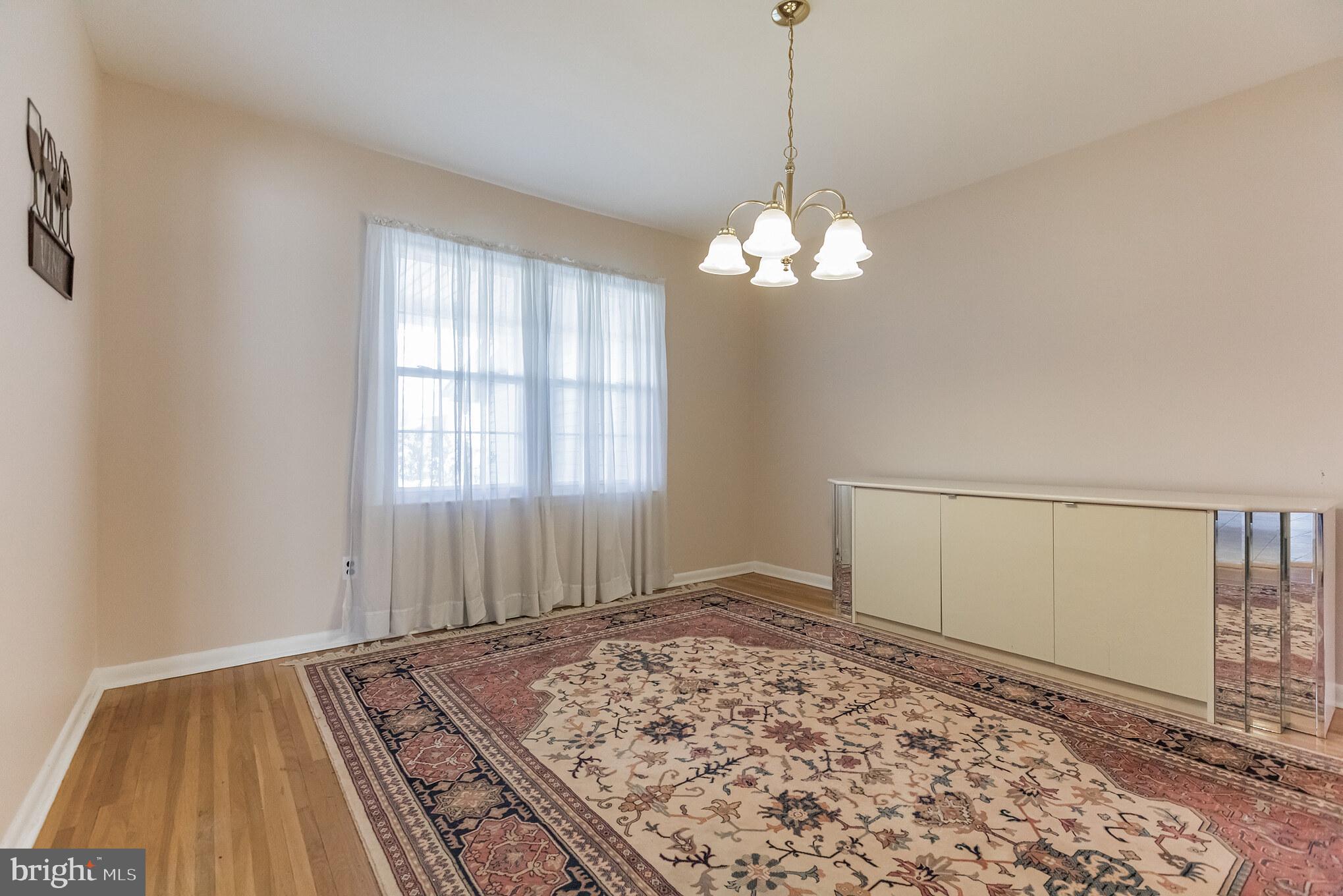 321 Surrey Road Cherry Hill, NJ 08002 - Photo 8 of 33