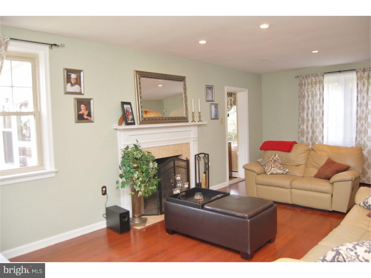 12027 Elmore Road Philadelphia, PA 19154 - Photo 11 of 25 Gallery Image 11