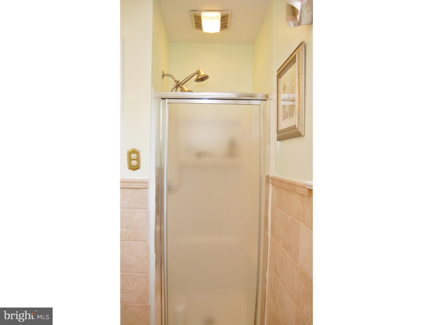 12027 Elmore Road Philadelphia, PA 19154 - Photo 17 of 25 Gallery Image 17
