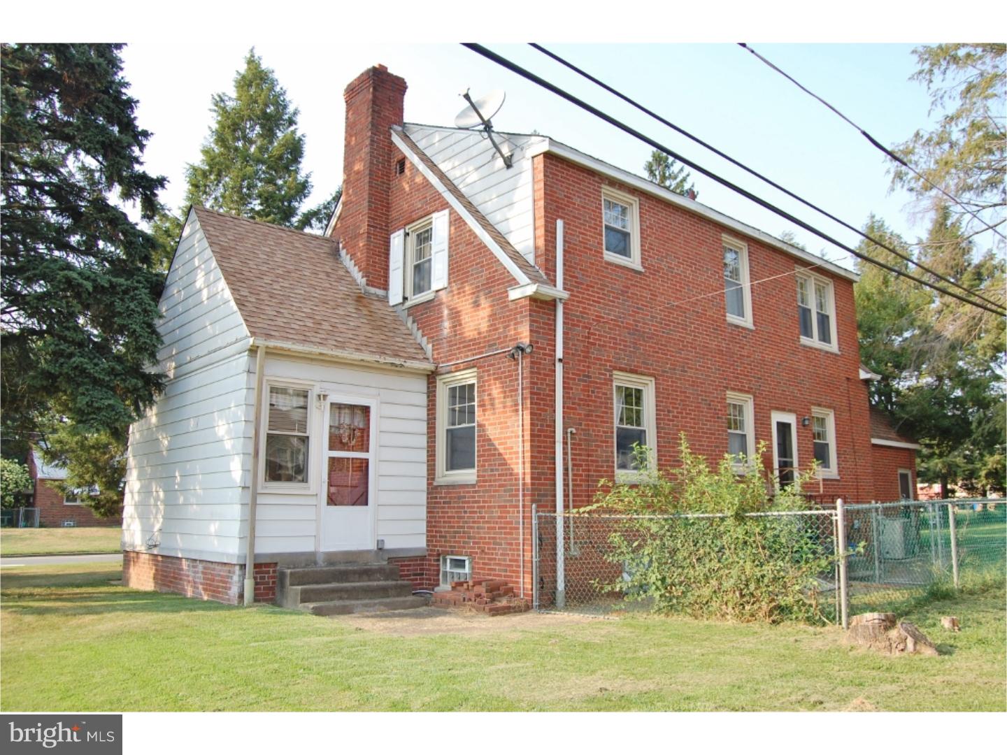12027 Elmore Road Philadelphia, PA 19154 - Photo 23 of 25 Exterior Back