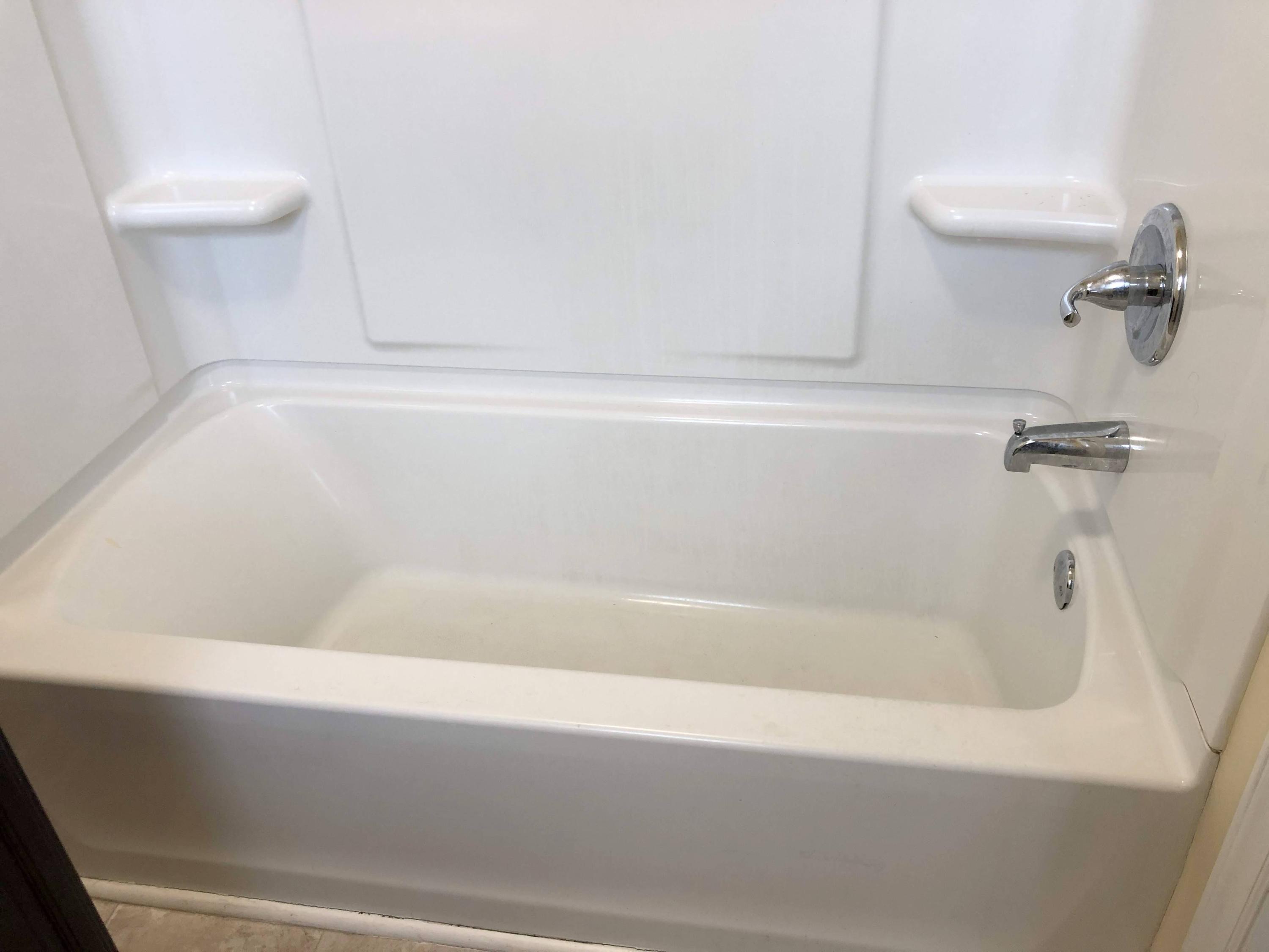 202 Elm Avenue, Unit A8 Roanoke, VA 24016 - Photo 22 of 23 a close view of a bathtub in bathroom