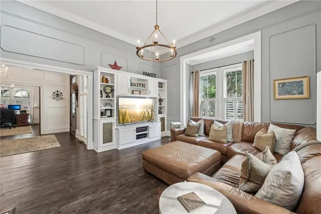 $789,900 | 207 East Hightower Trail, Social Circle, GA 30025