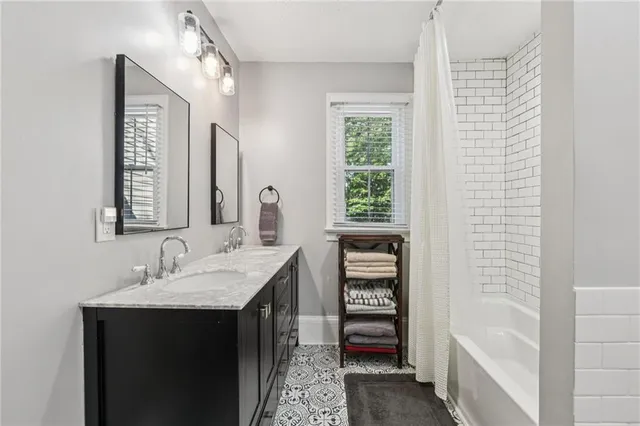 $789,900 | 207 East Hightower Trail, Social Circle, GA 30025