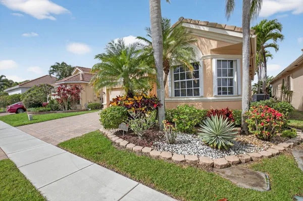 $525,000 | 10145 Armani Drive, Boynton Beach, FL 33437