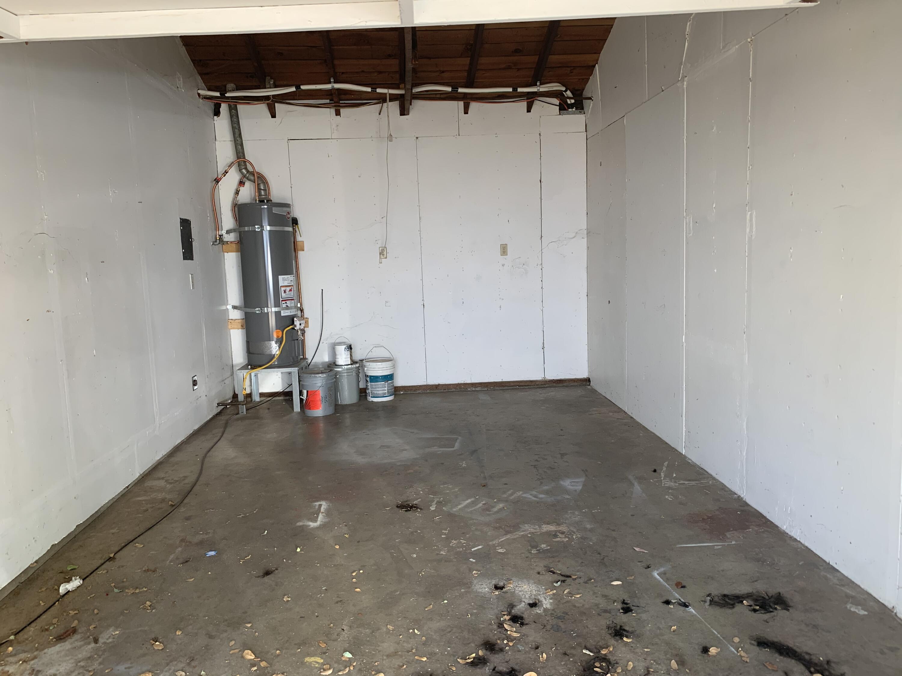 3242 Lawrence Road Redding, CA 96002 - Photo 11 of 17 a view of a room with rack on the wall