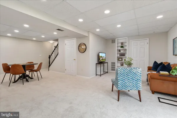 $875,000 | 105 Copper Court, Sterling, VA 20165