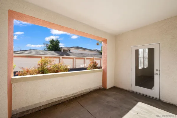 $299,900 | 31356 Taylor Lane, Temecula, CA 92592