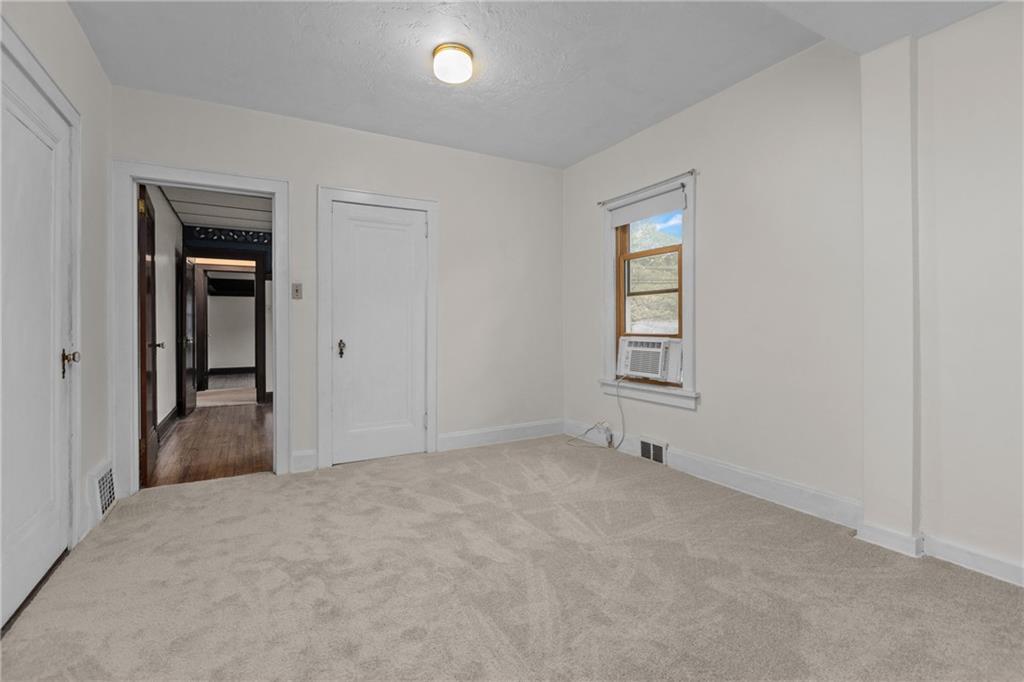 324 Jefferson Road Pittsburgh, PA 15235 - Photo 12 of 36 Gallery Image 12