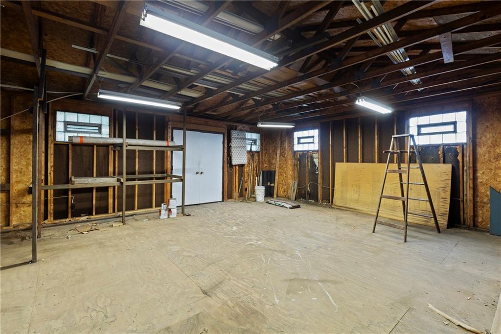 324 Jefferson Road Pittsburgh, PA 15235 - Photo 27 of 36 Gallery Image 27