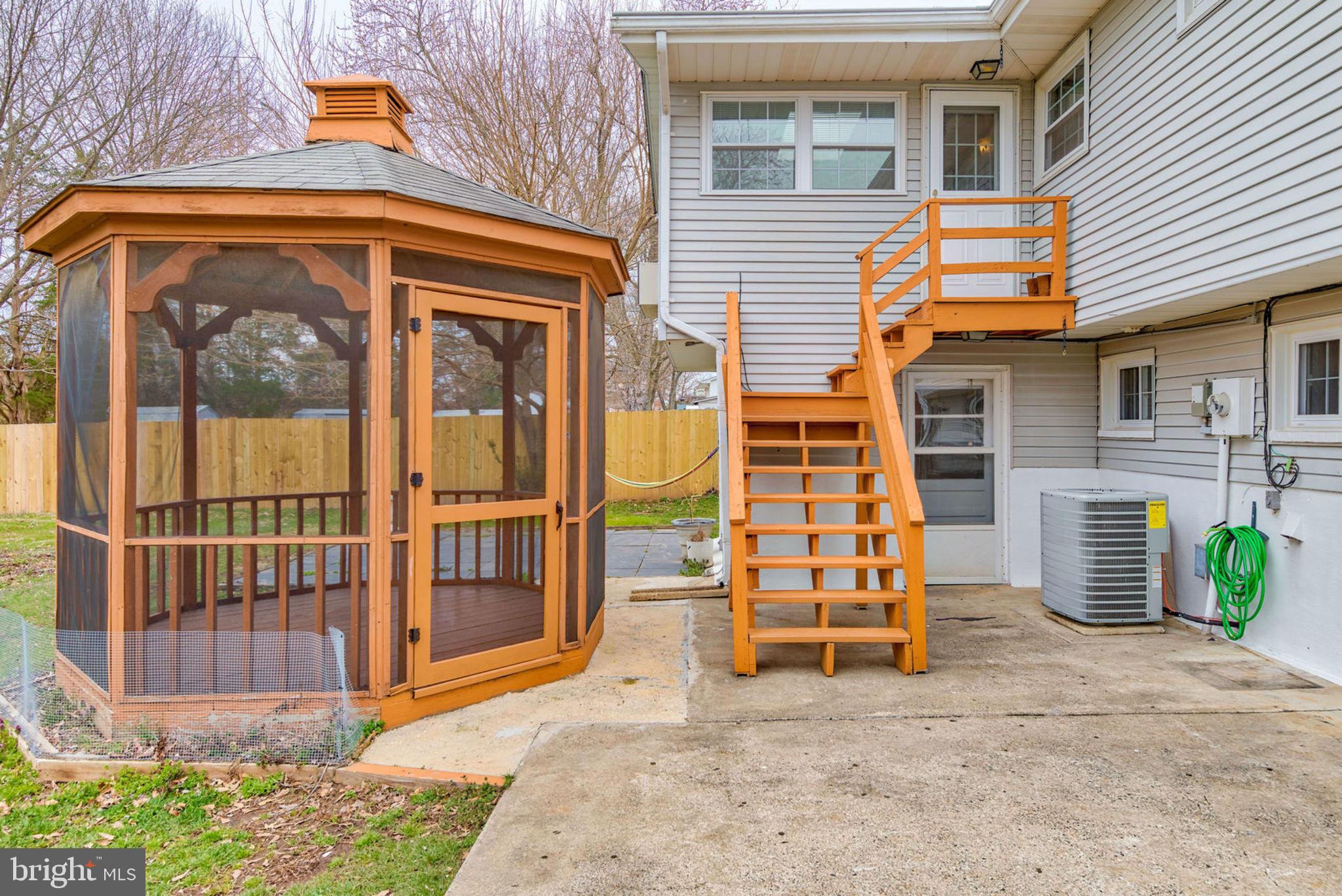 316 Williamsburg Road Sterling, VA 20164 - Photo 31 of 39 Gallery Image 31