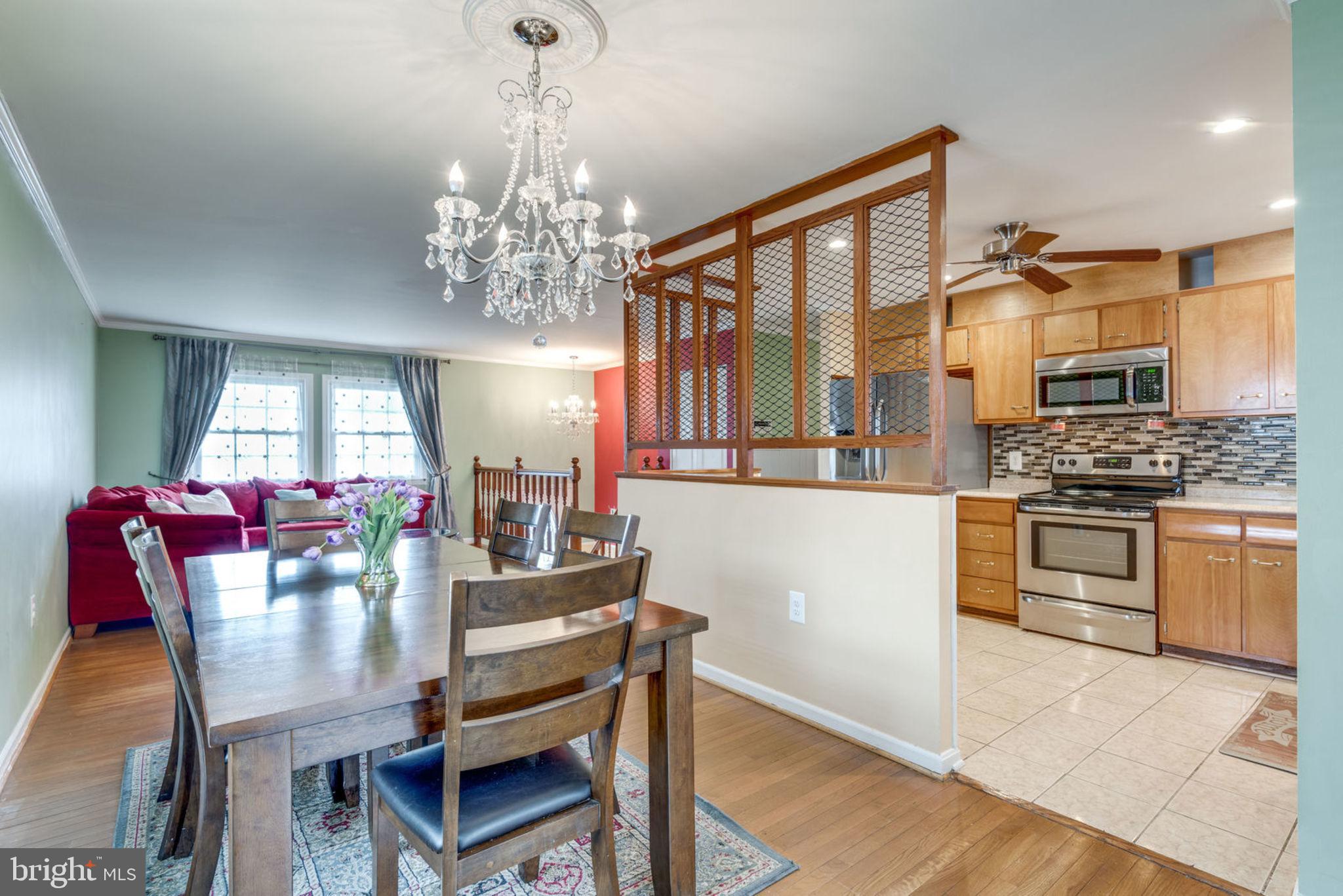 316 Williamsburg Road Sterling, VA 20164 - Photo 8 of 39 Dining Room