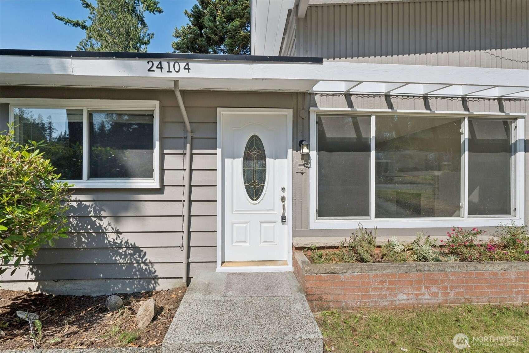 24104 105th Place West Edmonds, WA 98020 - Photo 4 of 35
