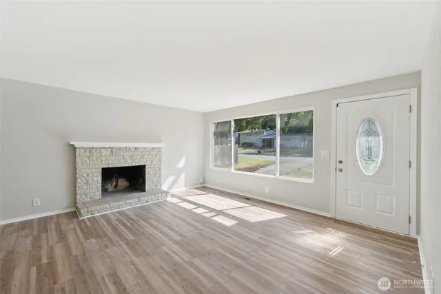 $800,000 | 24104 105th Place West, Edmonds, WA 98020