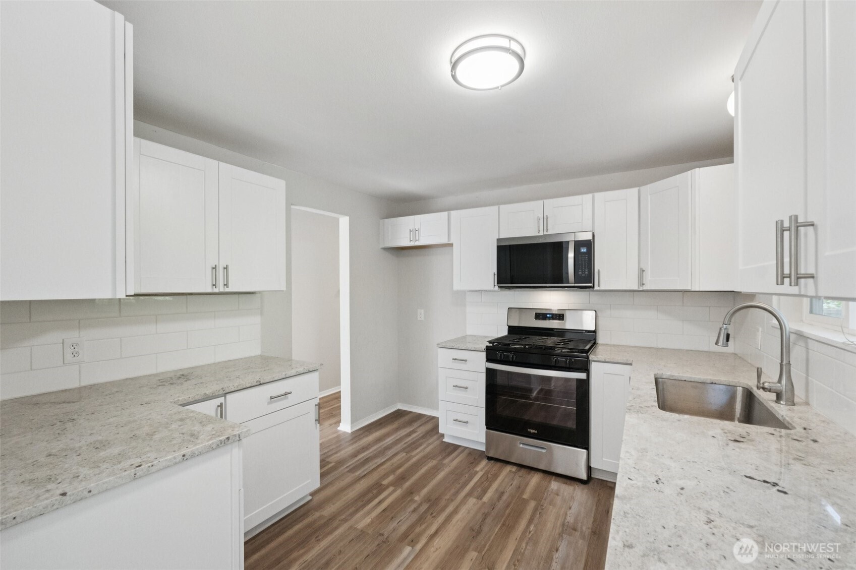 24104 105th Place West Edmonds, WA 98020 - Photo 10 of 35