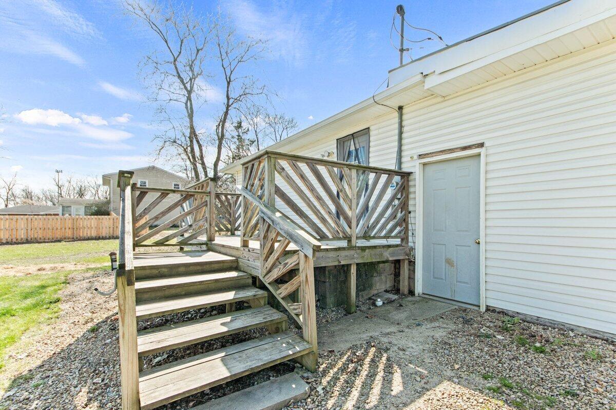 1850 Demorest Road Columbus, OH 43228 - Photo 22 of 25 Exterior Back 2 (1)