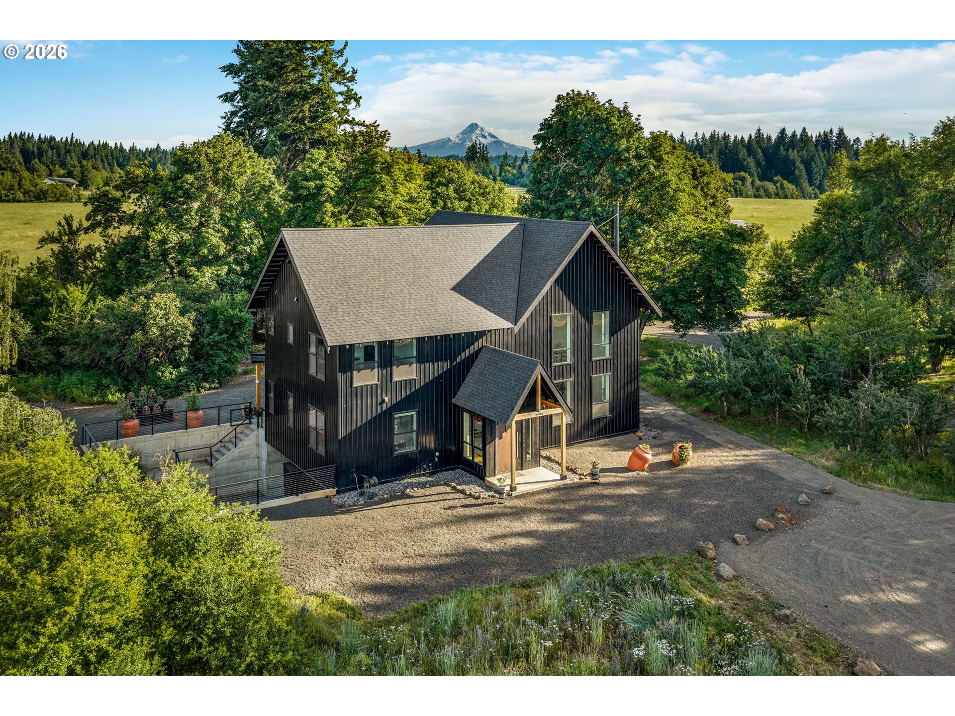 319 Bates Road White Salmon, WA 98672 - Photo 7 of 48