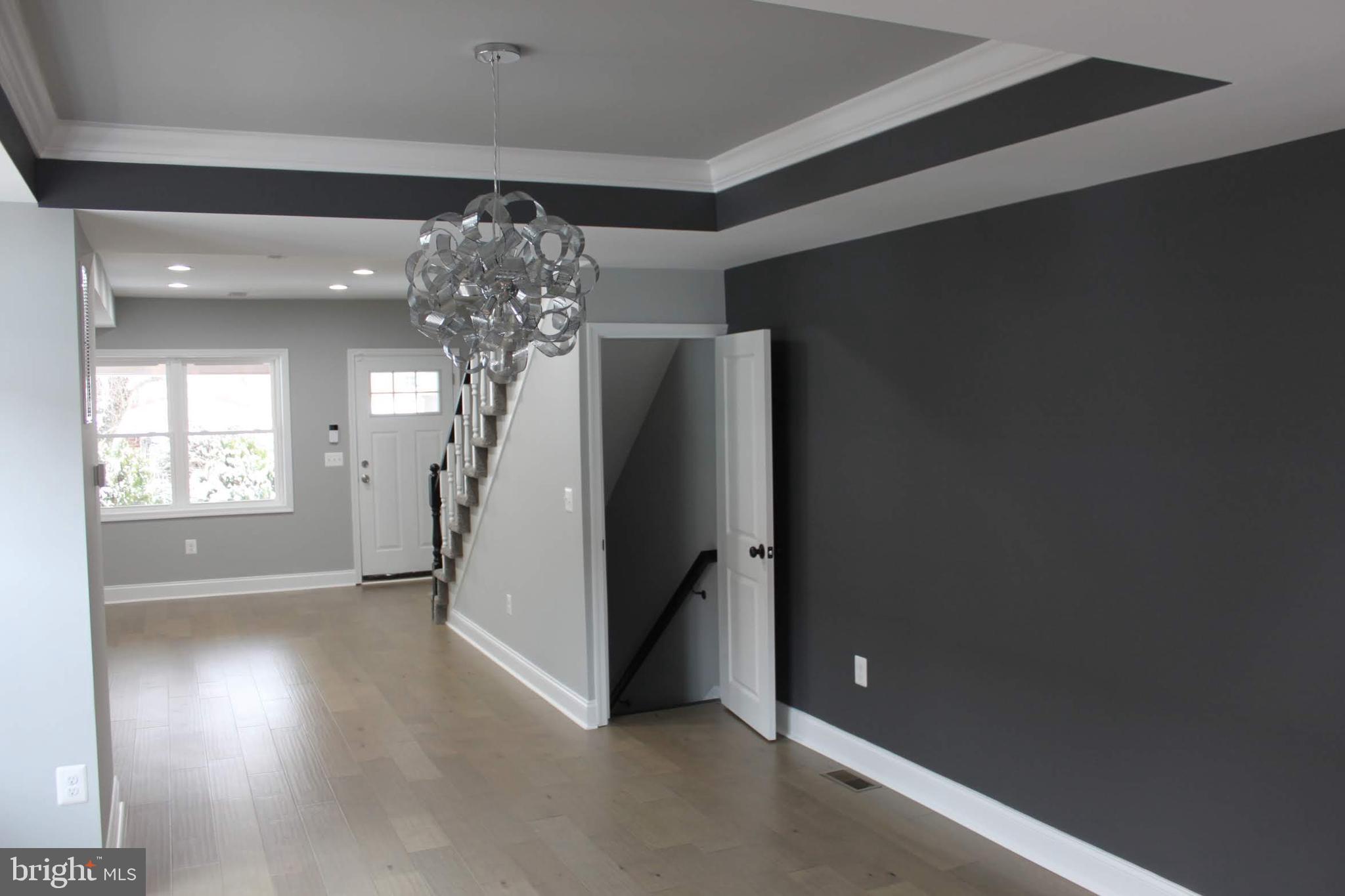 3819 Woodridge Road Baltimore, MD 21229 - Photo 17 of 29 Gallery Image 17
