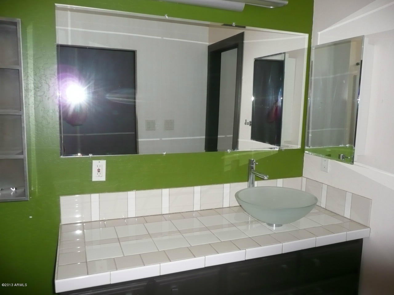 4128 West Elliot Road Laveen, AZ 85339 - Photo 106 of 114 a view of a bathtub in a bathroom