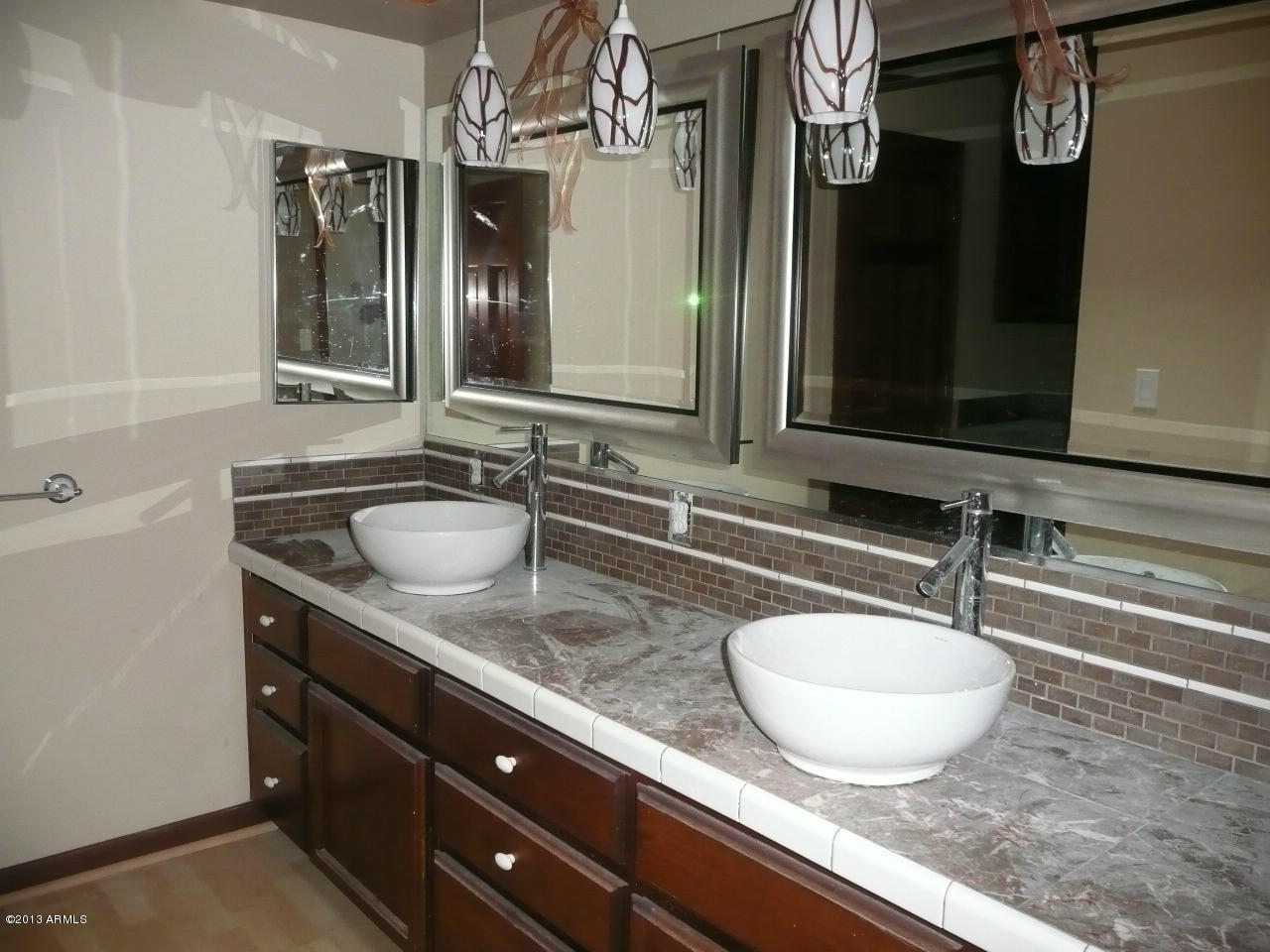 4128 West Elliot Road Laveen, AZ 85339 - Photo 40 of 114 Hall bath up