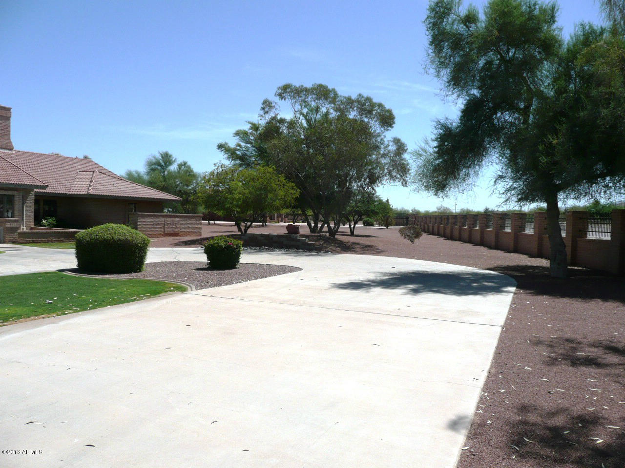 4128 West Elliot Road Laveen, AZ 85339 - Photo 5 of 114 Driveway