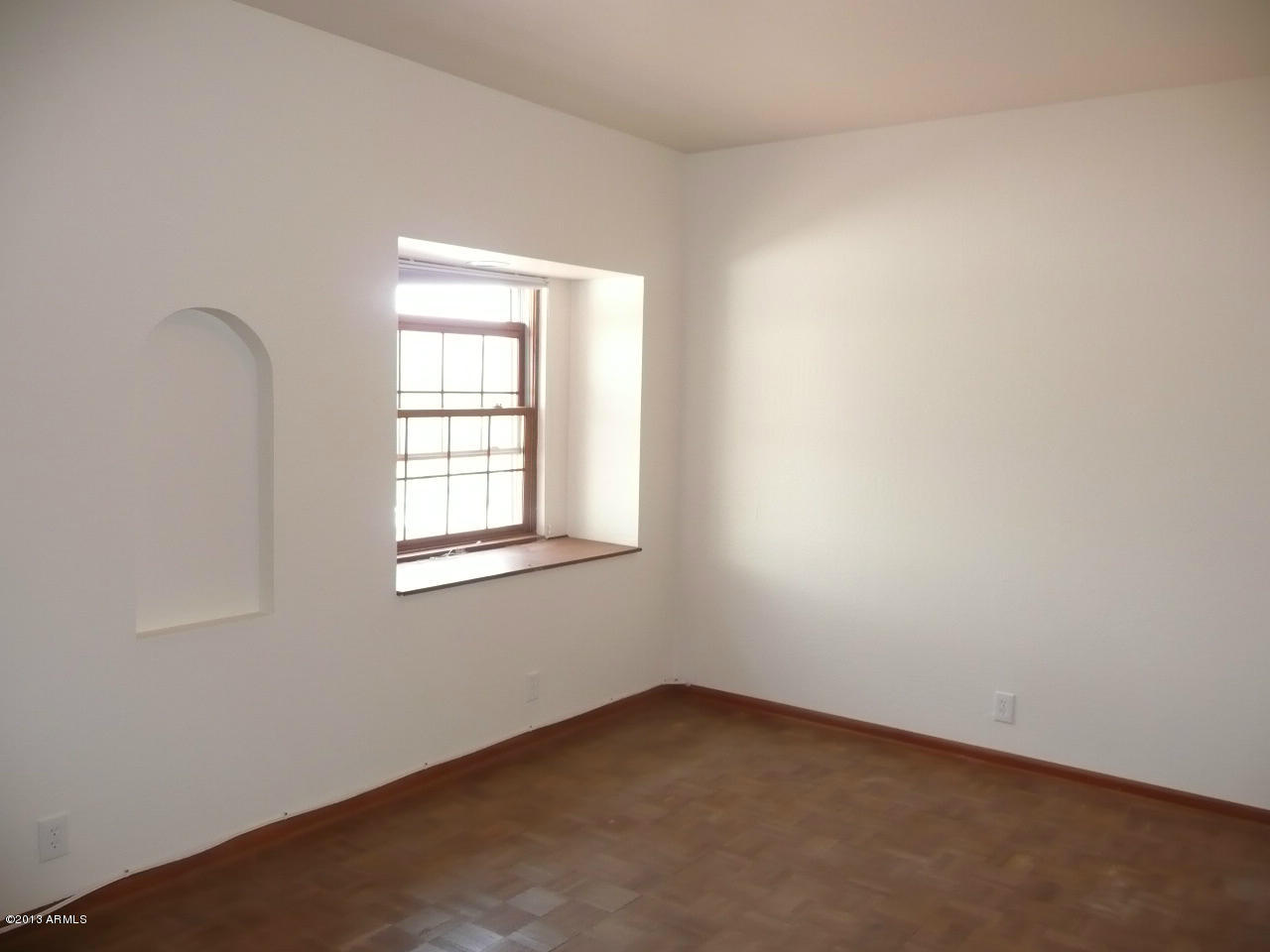4128 West Elliot Road Laveen, AZ 85339 - Photo 84 of 114 an empty room with a window