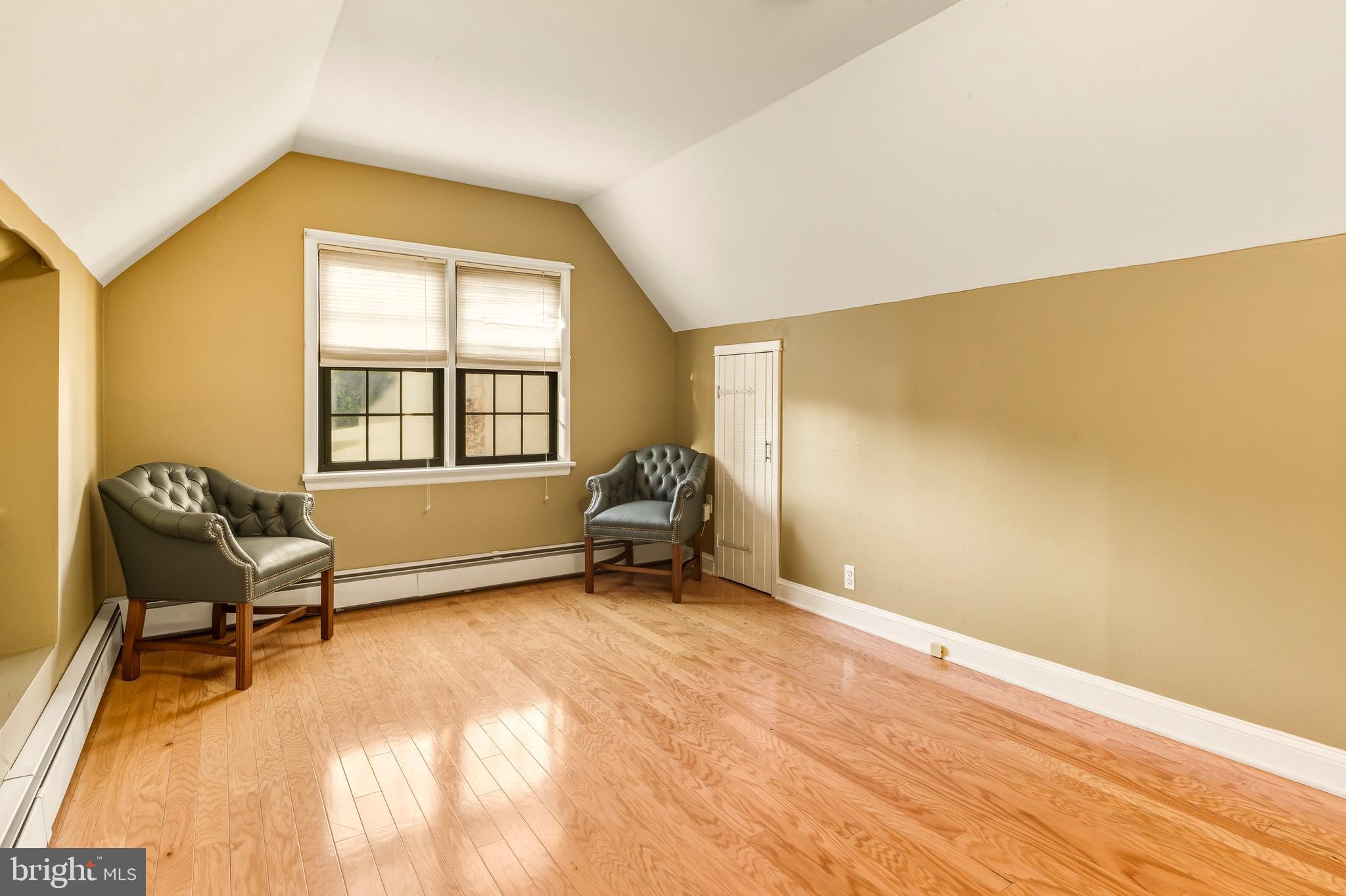 335 2nd Avenue Lindenwold, NJ 08021 - Photo 25 of 32 a workspace with a window