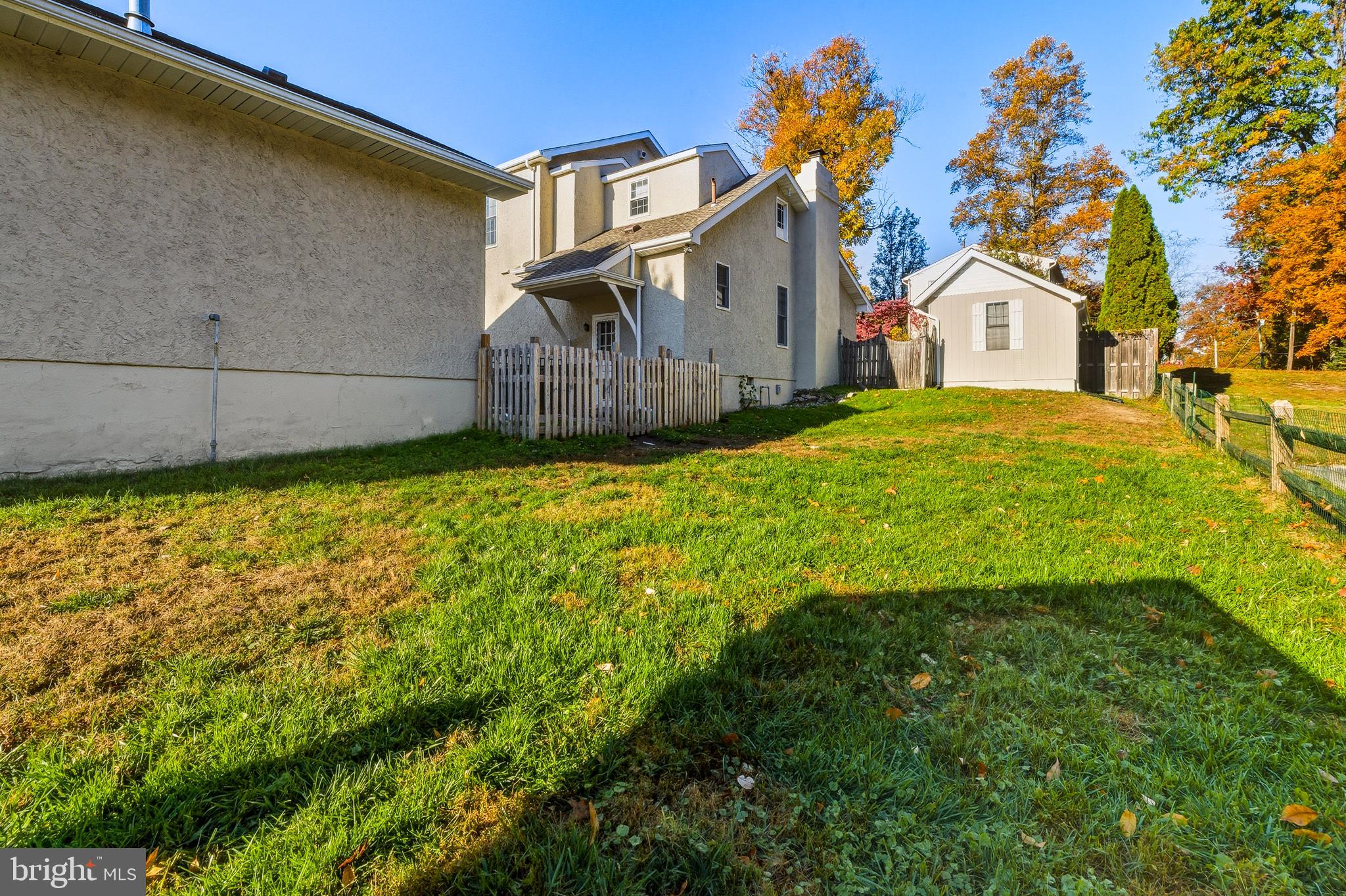 335 2nd Avenue Lindenwold, NJ 08021 - Photo 31 of 32 a view of a house with a yard