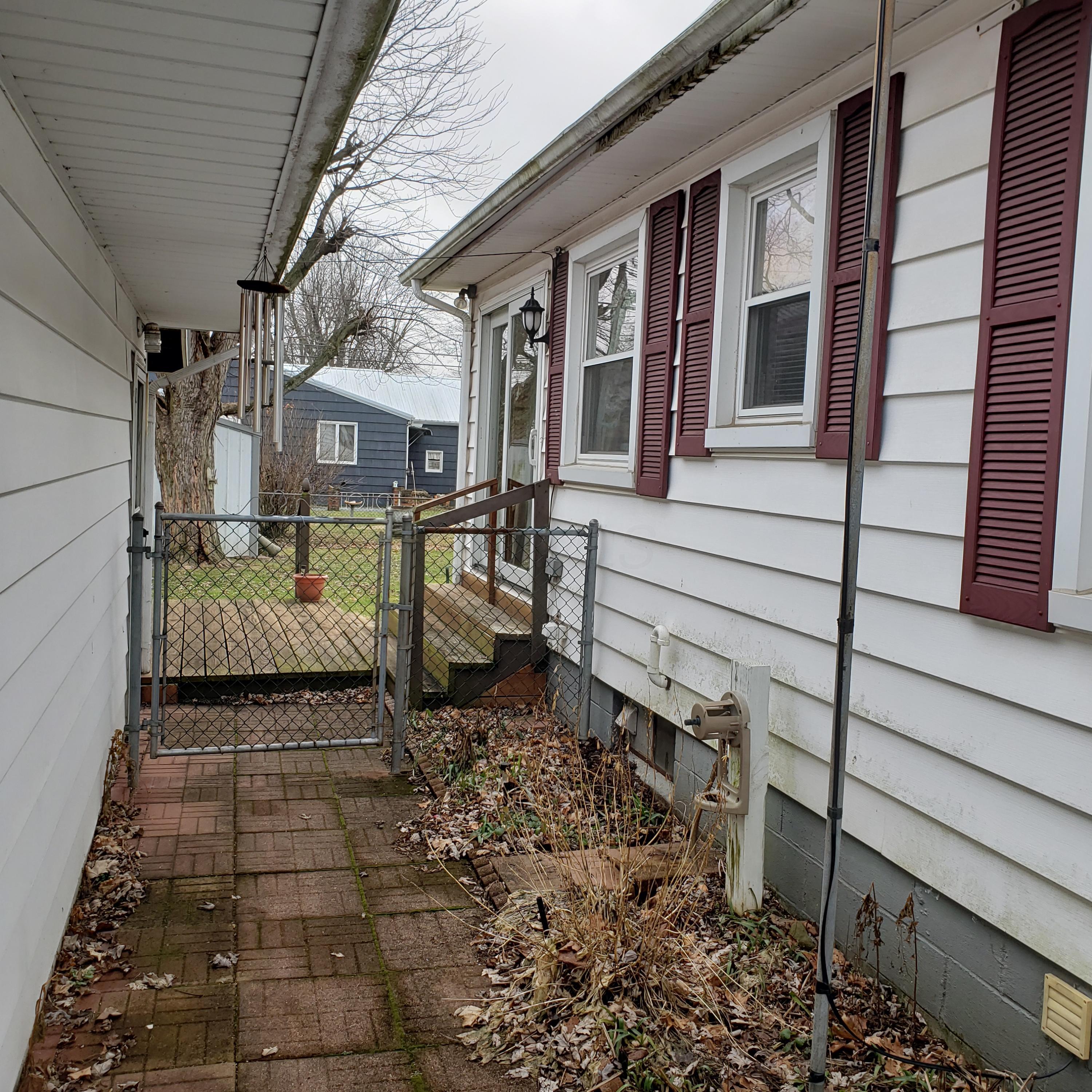 265 Lewis Road Circleville, OH 43113 - Photo 7 of 43