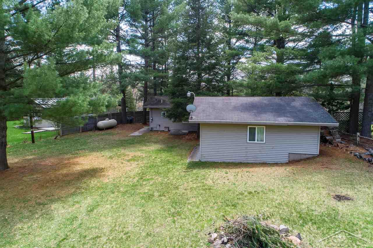 2431 Buck Road Harrison, MI 48625 - Photo 16 of 48 50011500-15.JPG