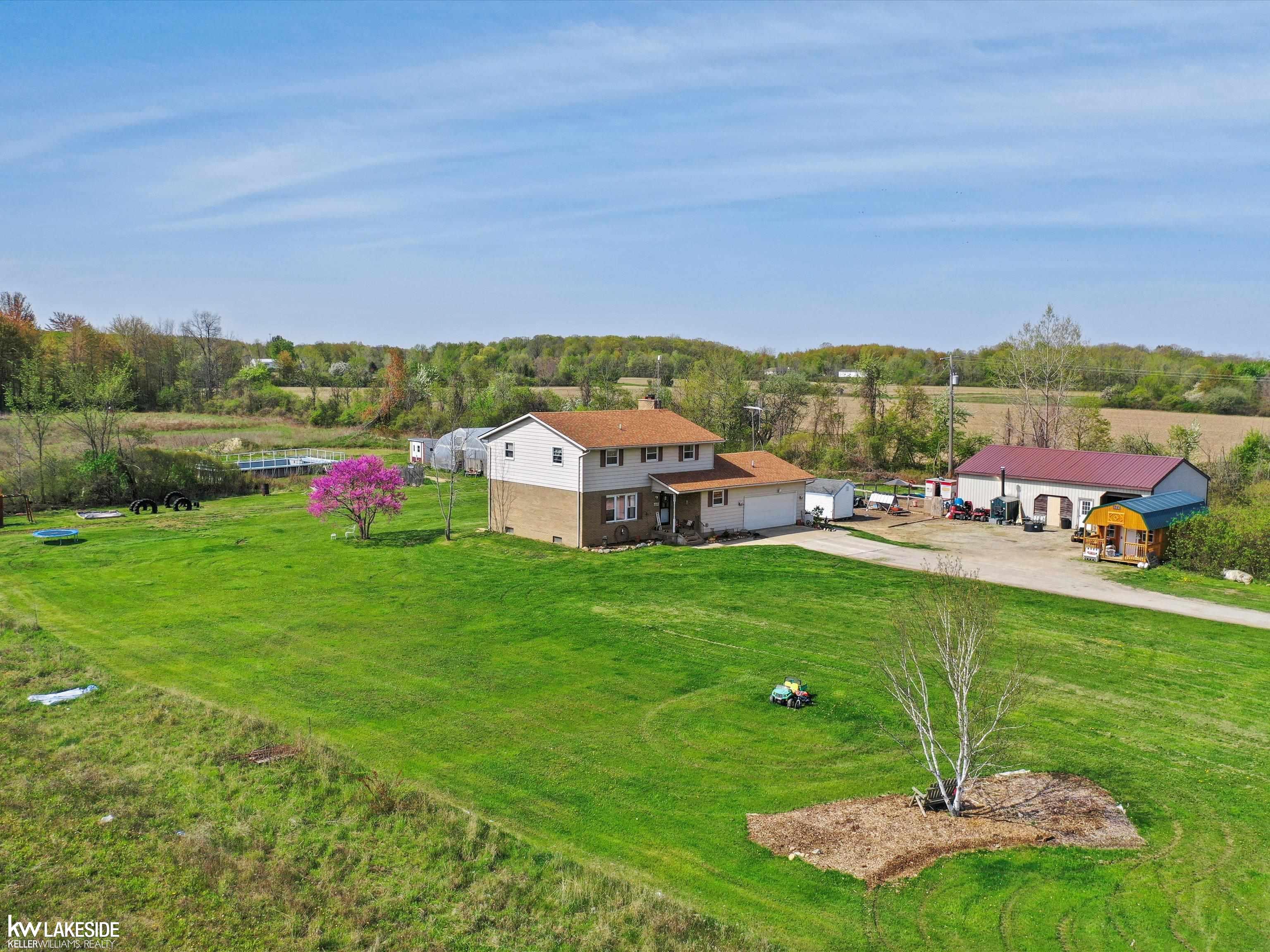 10353 Brennan Road Avoca, MI 48006 - Photo 38 of 42 50108657-37.JPG