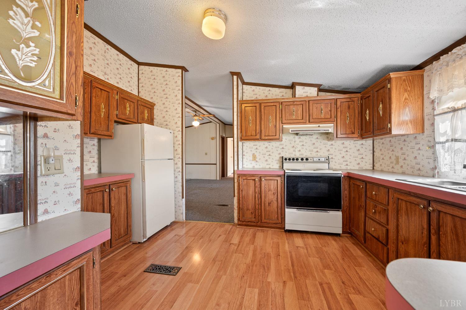 1675 Atkinson Hollow Road Vinton, VA 24179 - Photo 13 of 29