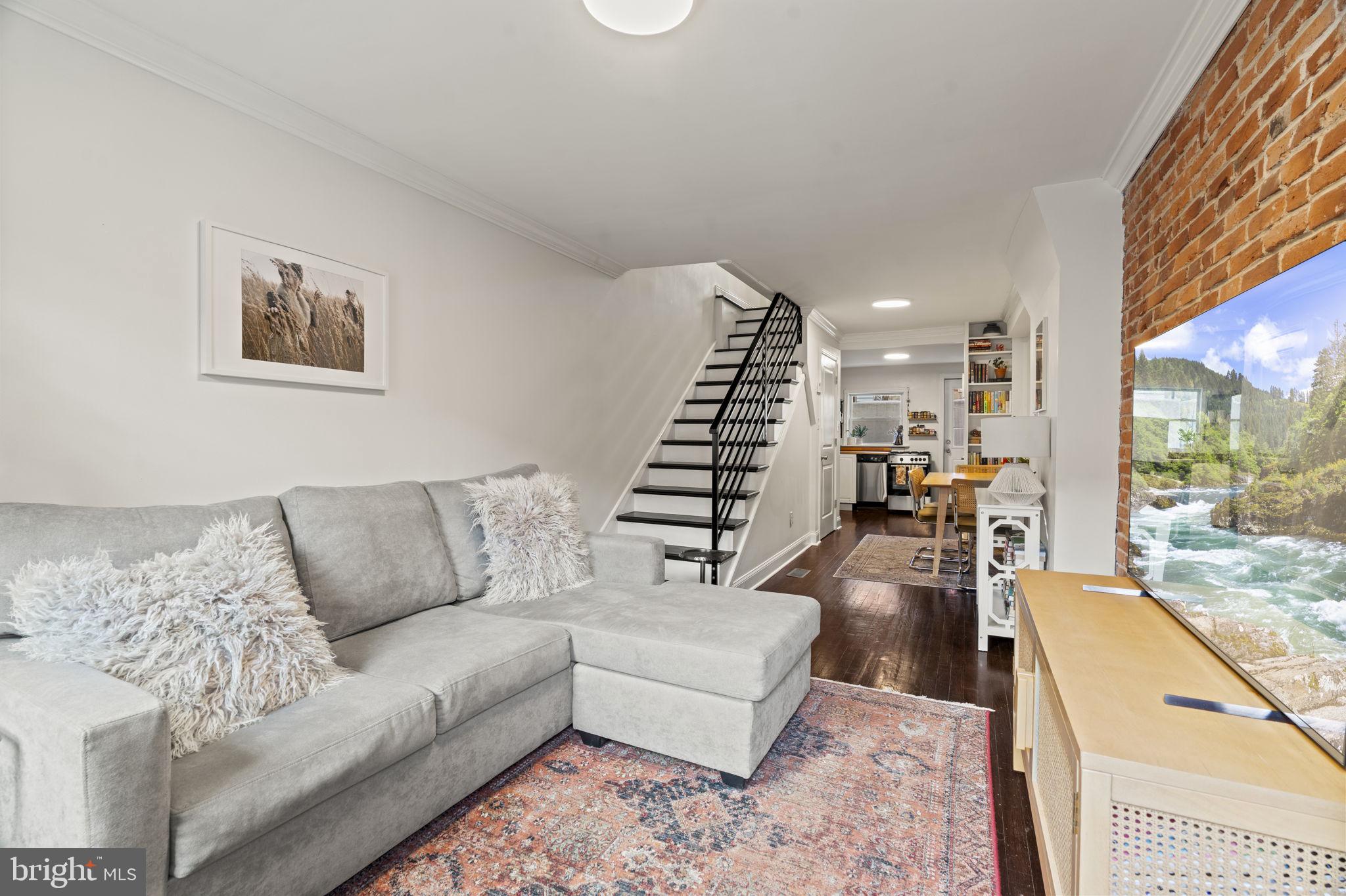 1522 South Beulah Street Philadelphia, PA 19147 - Photo 3 of 16