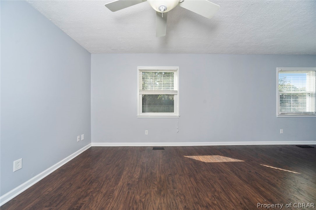 167 Colony Road Newport News, VA 23602 - Photo 15 of 37