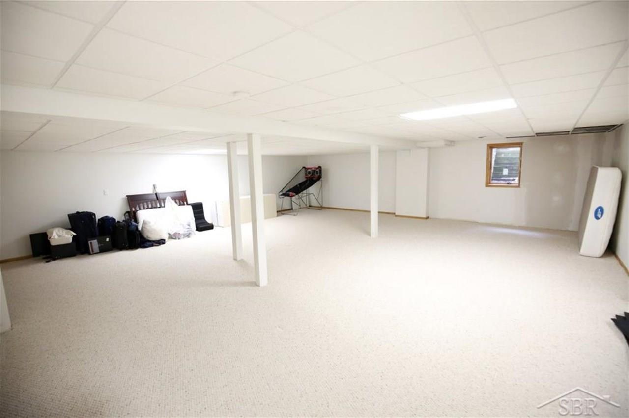2314 North Trail Road Midland, MI 48642 - Photo 45 of 69 50017990-44.JPG