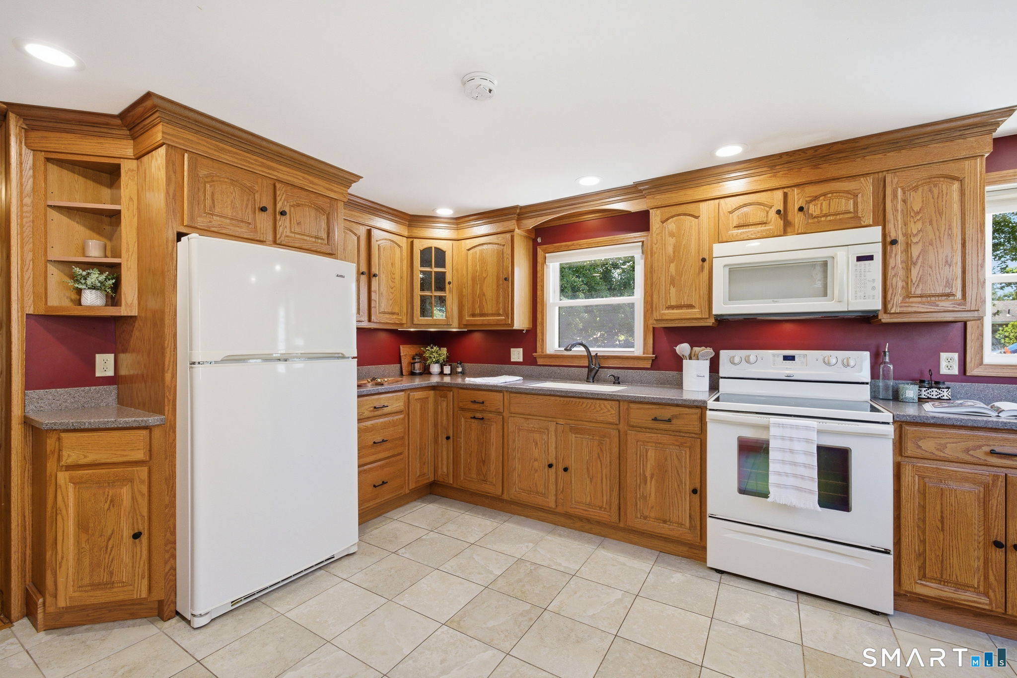 130 Broad Street Manchester, CT 06042 - Photo 2 of 38