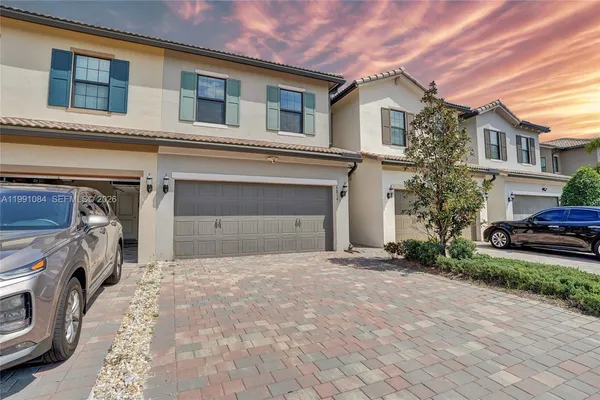 $550,000 | 4814 Jumping Way, Lake Worth, FL 33467