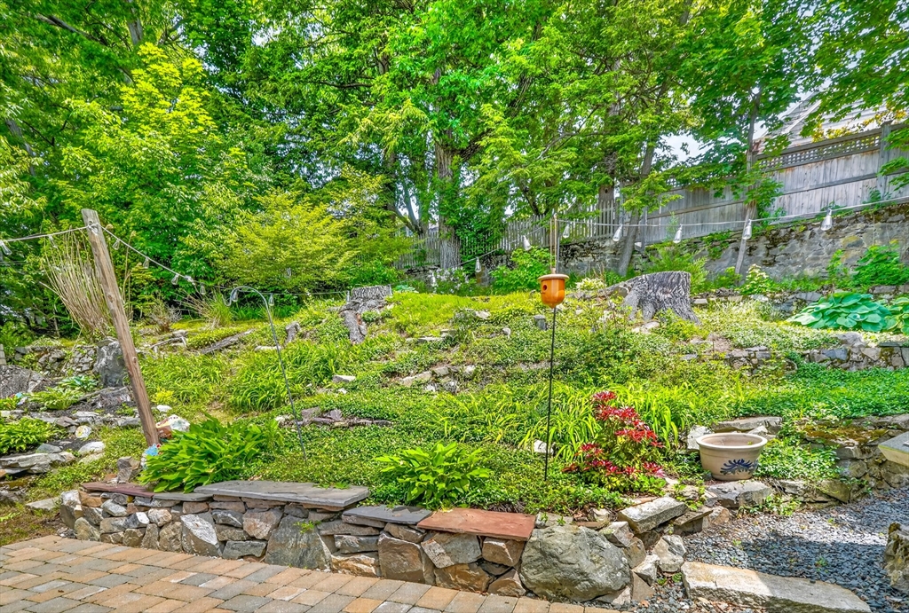 45 Maple Road Melrose, MA 02176 - Photo 33 of 38