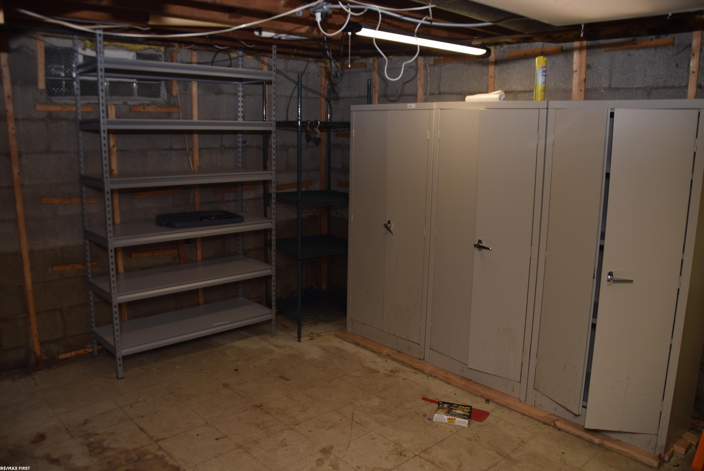 826 East 11 Mile Road Madison Heights, MI 48071 - Photo 23 of 29 50141860-bdd84c52-d95c-4e1d-ad54-a5c56e8ae040.JPG