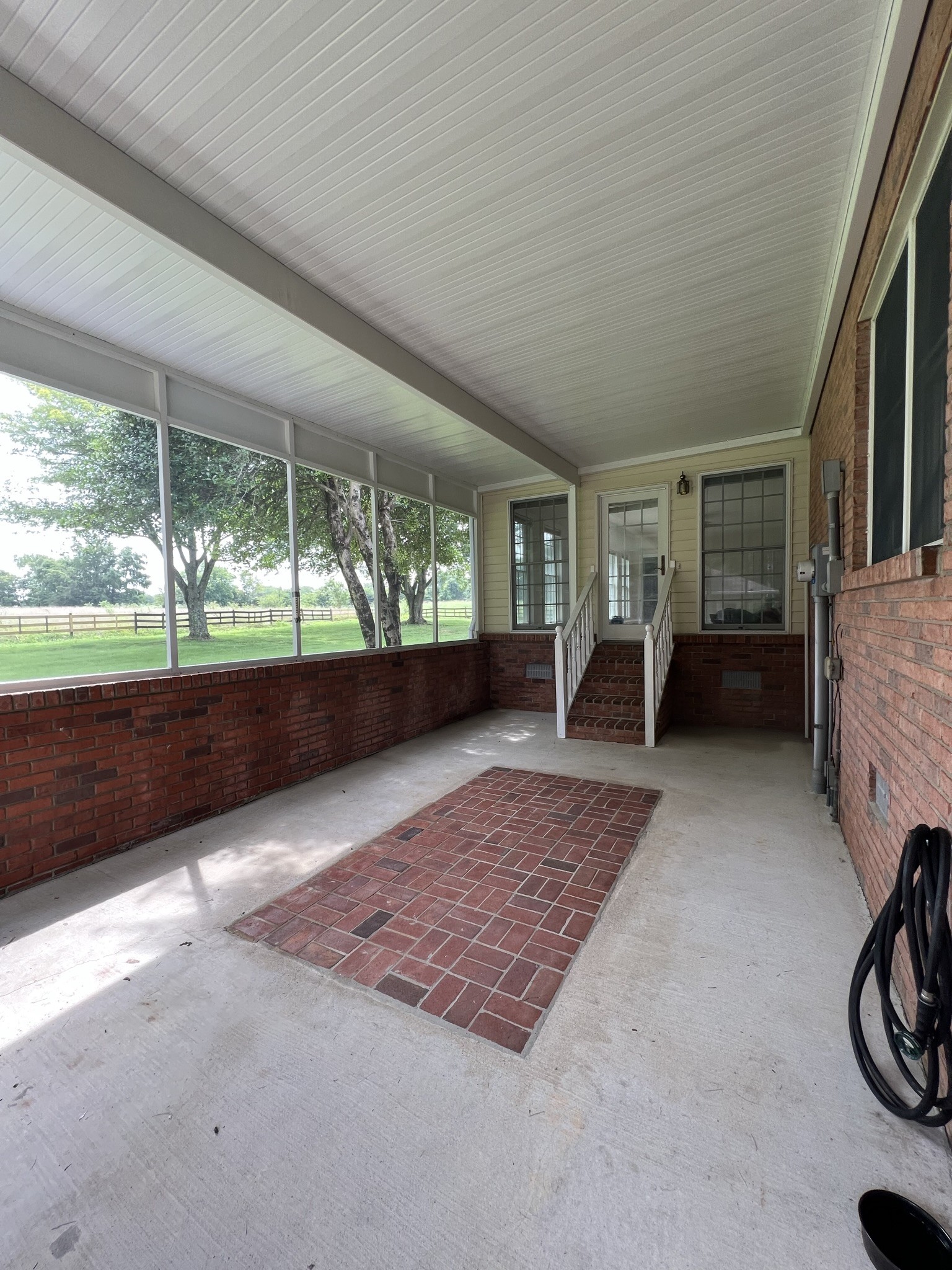 584 Corinth Road Portland, TN 37148 - Photo 12 of 42 a living room with furniture and a large window