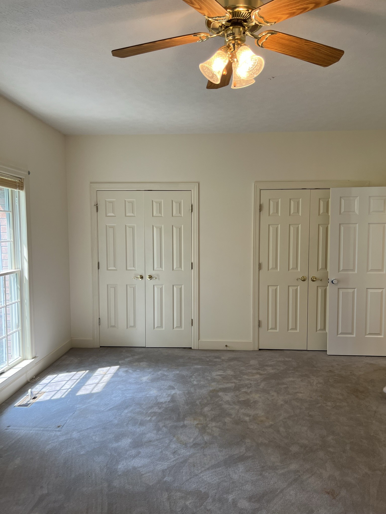 584 Corinth Road Portland, TN 37148 - Photo 20 of 42 a view of an empty room with a window