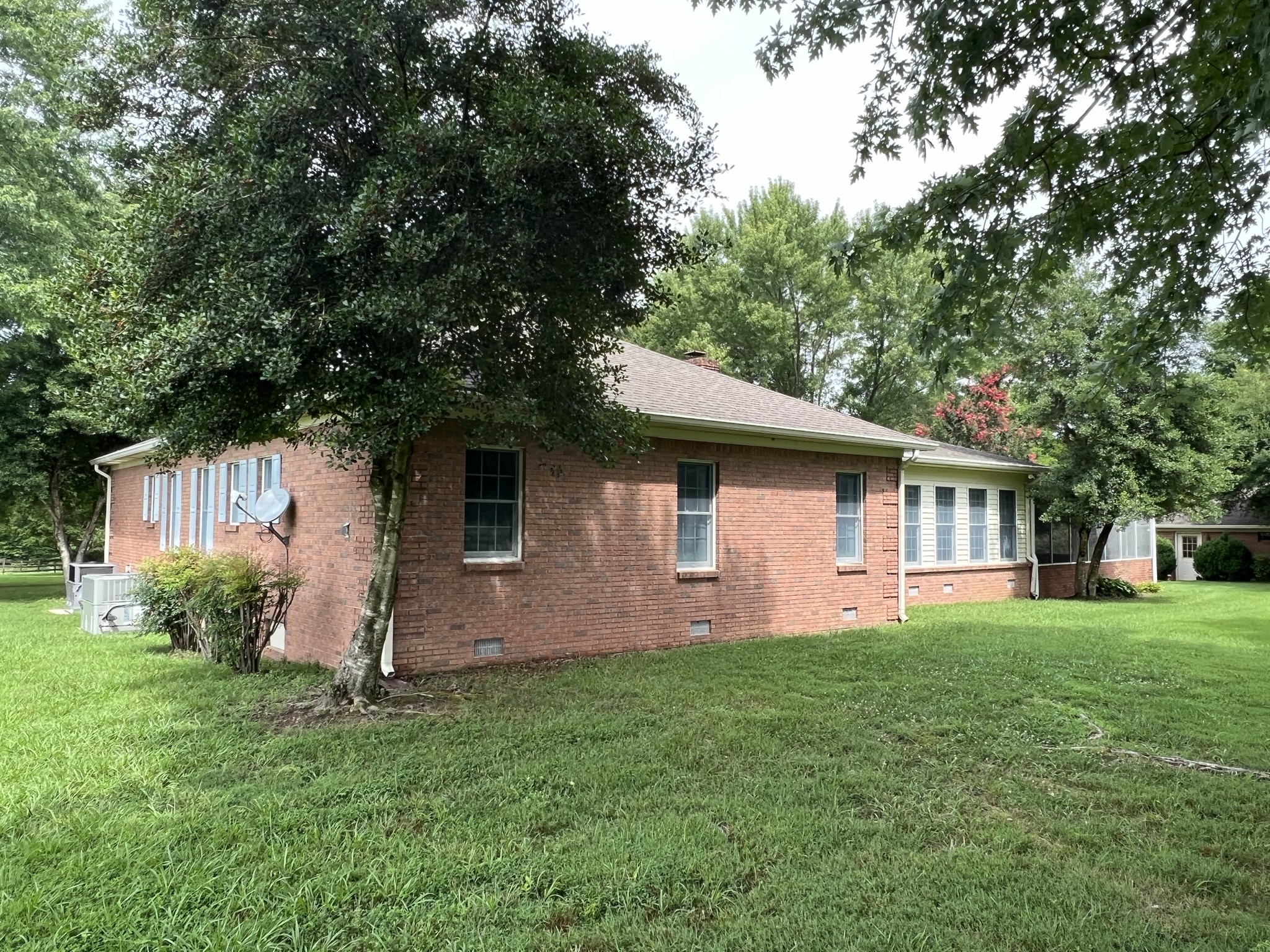 584 Corinth Road Portland, TN 37148 - Photo 8 of 42 a front view of house with yard and green space