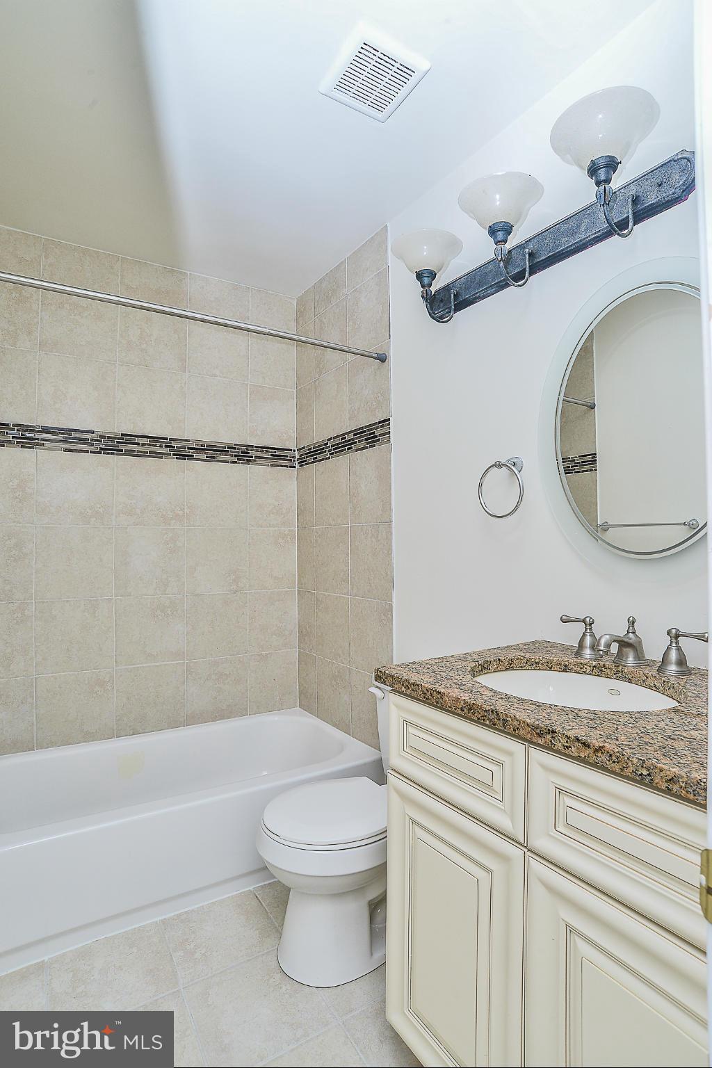 6004 Rabbit Hill Court Centreville, VA 20121 - Photo 12 of 20 Bath (Master)