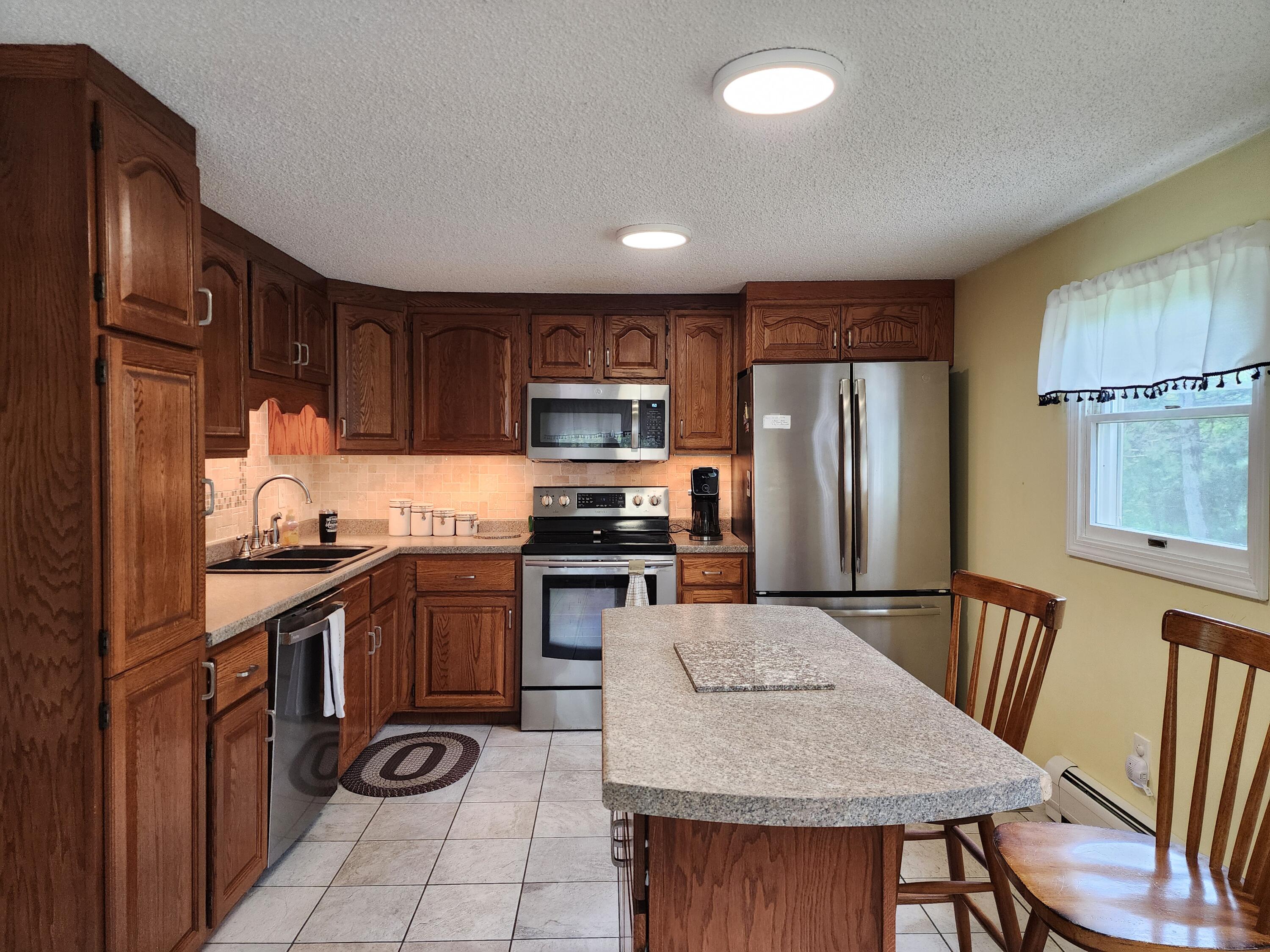 136 Hallowell Road Augusta, ME 04330 - Photo 3 of 57 Kitchen