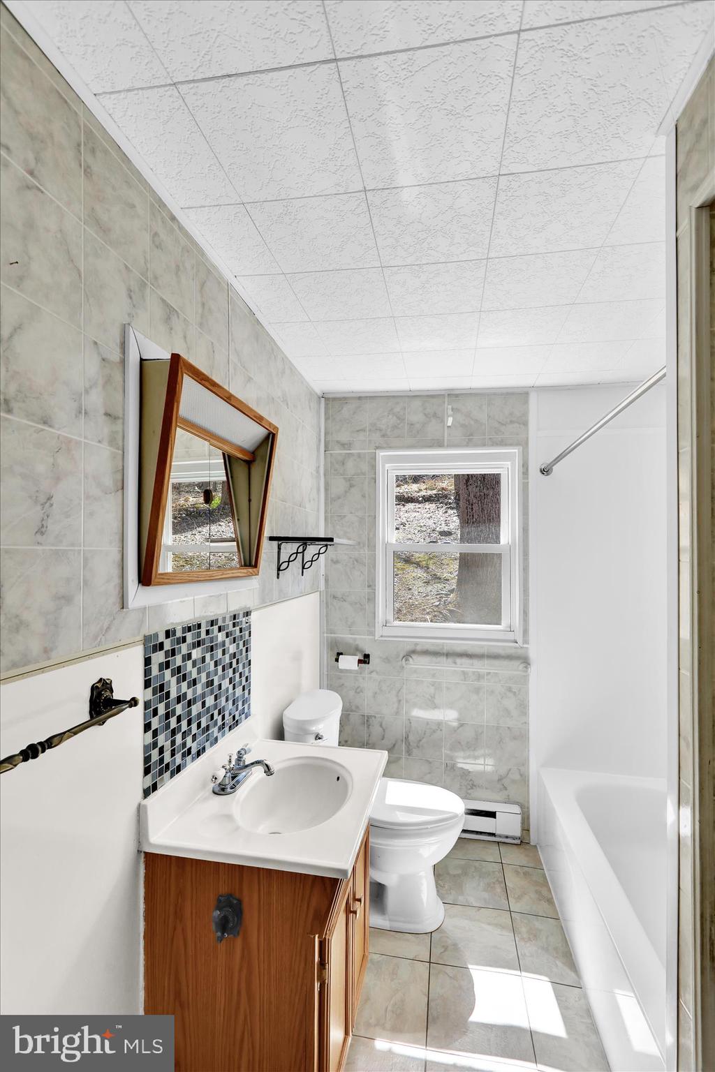 666 Gerhart Lane Reading, PA 19606 - Photo 16 of 22 360_8777