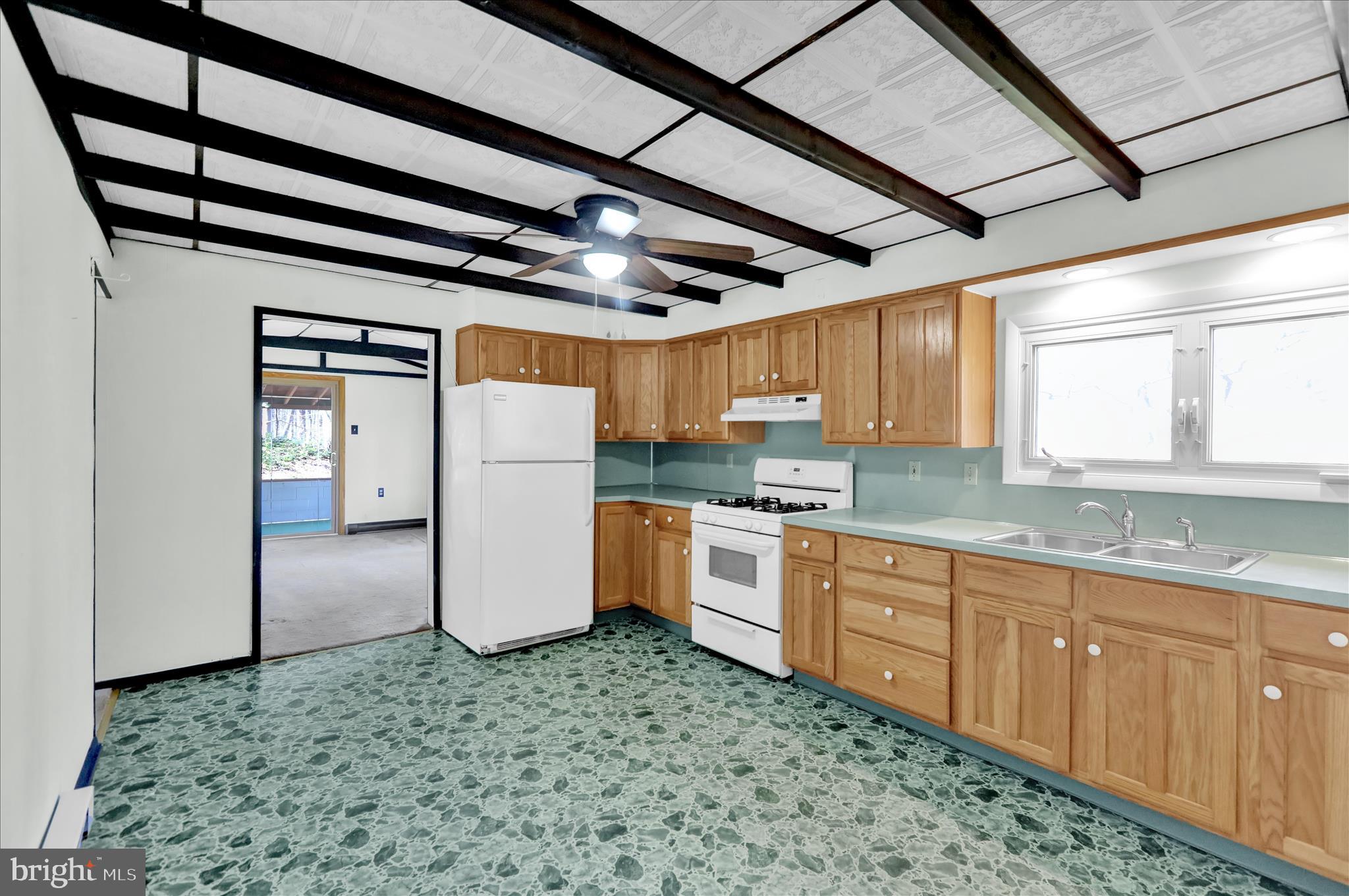 666 Gerhart Lane Reading, PA 19606 - Photo 8 of 22 360_8737