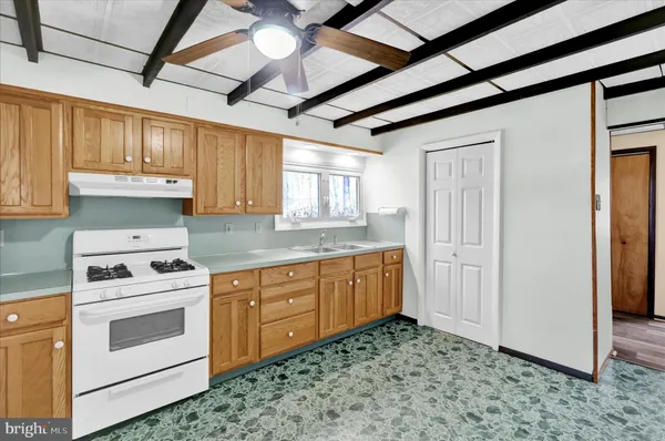 $179,900 | 666 Gerhart Lane, Reading, PA 19606