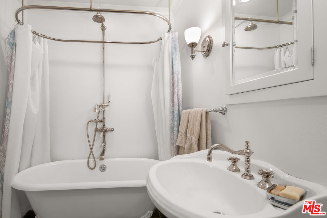 13415 Java Drive Beverly Hills, CA 90210 - Photo 21 of 24
