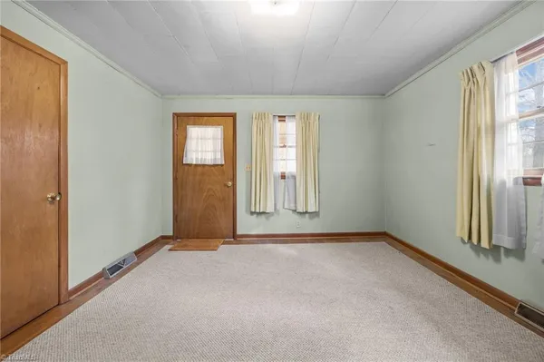 $265,000 | 806 North 7th Avenue, Mayodan, NC 27027