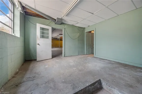 $265,000 | 806 North 7th Avenue, Mayodan, NC 27027