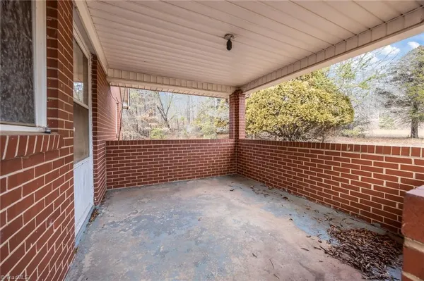 $265,000 | 806 North 7th Avenue, Mayodan, NC 27027